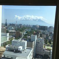 11階の窓から桜島