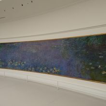 モネ「睡蓮　朝」