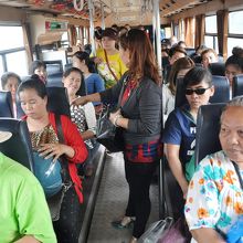 バス車内の様子