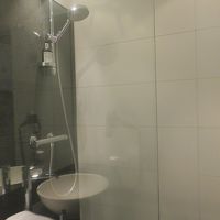 シャワーのみ．