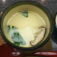 茶わん蒸し  あおさの味噌汁付き