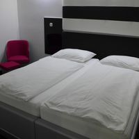 スイートルームのベッドルーム。