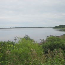 風蓮湖南岸から望む春国岱の遠景