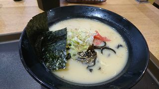 とんこつラーメンも美味しいスタンドそば