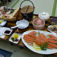 夕食の料理です。豪華で美味しかった！