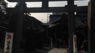 大森海岸駅すぐの神社