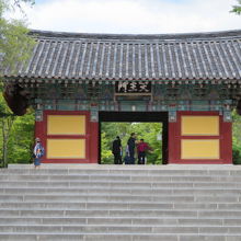 仏国寺の天王門