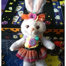 ハロウィーンバージョンのステラ・ルー