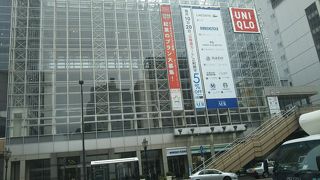 仙台駅前のショッピングモール