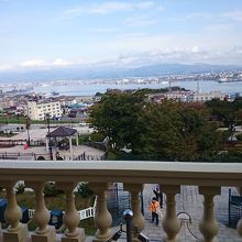 豪華な大広間のテラスからの眺めが最高♪