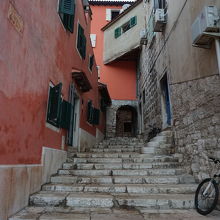 Remigija Devescovija通り