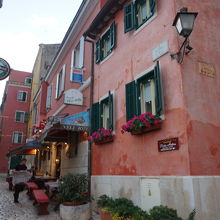 ヴェリ・ヨジェ