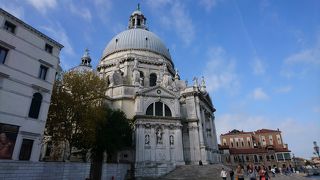 内部はシンプル