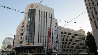 老舗のデパートです。