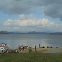 遊覧船は開店休業状態？