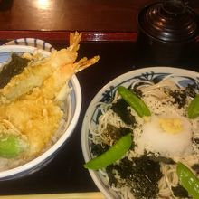 戸隠そば 本店