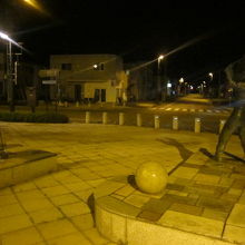 JR幕別駅前にはパークゴルフの像もあります