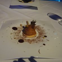 デザートはバニラのモンブランをチョイス