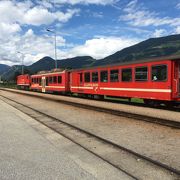 ツィラタール滞在時に欠かせない鉄道です