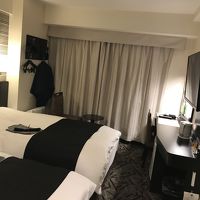 ウエストウイングのコネクティングルームでした。