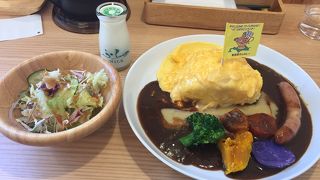 ちょっと甘めのオムカレー