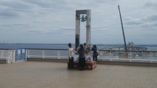 平日の昼間はひっそりしています