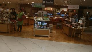 道内でつくられた雑貨を扱うショップ