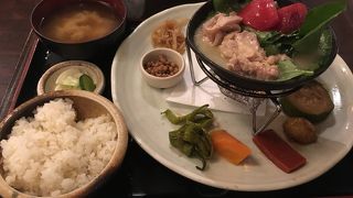 サラダがいっぱい食べられるヘルシーランチ☆