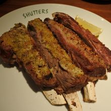 スペアリブ（わさび＆塩コショウ）ハーフ＆ハーフ