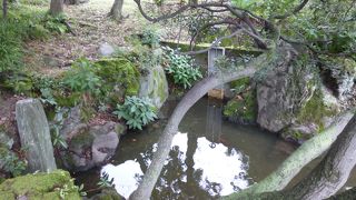 当時は、池の水位が変化するようになっていたようです