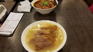 ローカルな牛肉麺