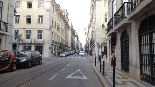 ２８番トラムが通る通りです！