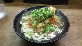 芦辺港近くのうどんや