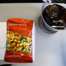 関空-バリ（デンパサール）　軽食①