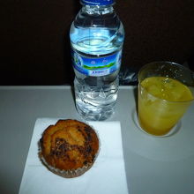 バリ（デンパサール）-関空　軽食