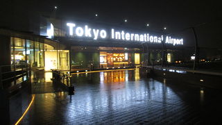 雨の羽田空港 国際線旅客ターミナル 展望デッキ
