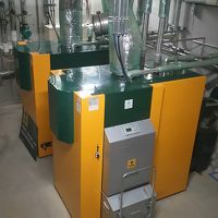 ホテルで使用している木のボイラーを見学