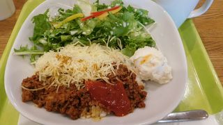 野菜たっぷりの丼