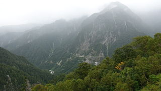 黒部湖を見下ろせる絶景