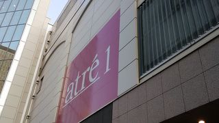 秋葉原駅と直結した商業施設