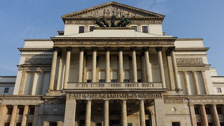 周囲の落ち着いた雰囲気も良いです