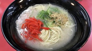 一杯290円の豚骨ラーメン