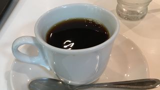 喫煙スペースが広い