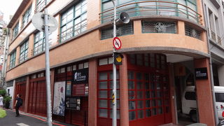 新しい店も増えました問屋街