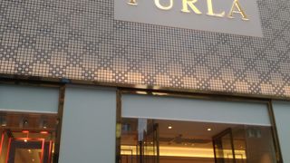 セール中は大混雑