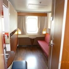 行きに予約したキャビン。２人で４人用。思ったより安い！