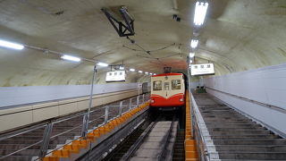 ５分で黒部湖へ