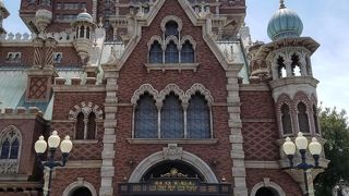 人気の絶叫アトラクション