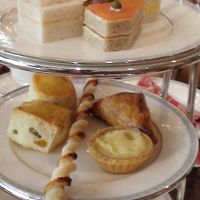 ハイティーも素敵でした。