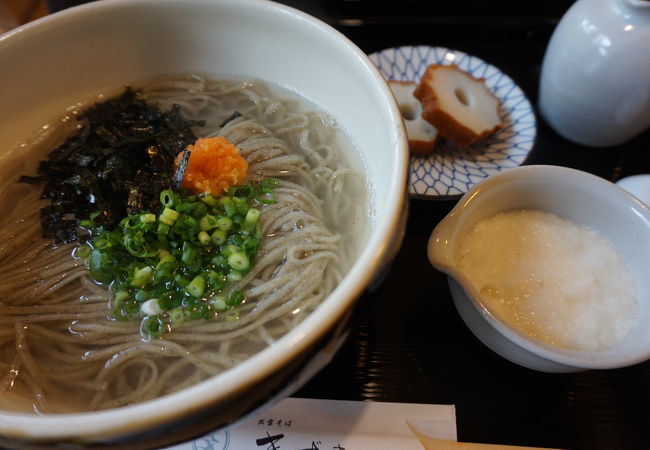 落ち着いた雰囲気で食べれます